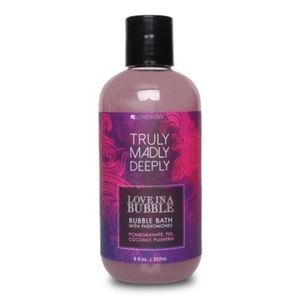 LOVEWINX TRULY MADLY DEEPLY LOVE IN A BUBBLE, BUBBLE BATH 237ML - BRAND NEW